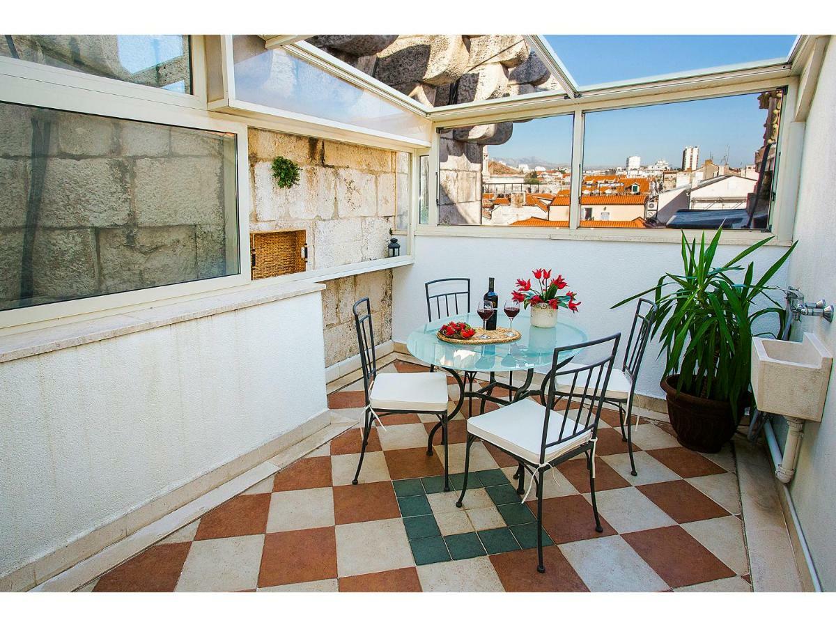 Riva Royal Lounge Apartment Split Exterior photo