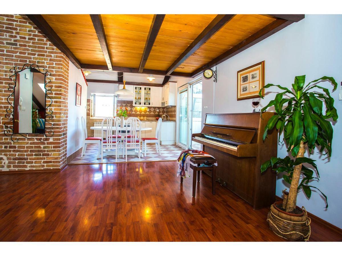 Riva Royal Lounge Apartment Split Exterior photo